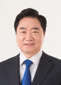 이석현